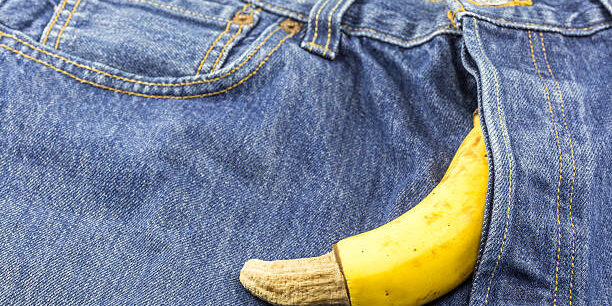 Big Banana and men’s jeans,like the penis